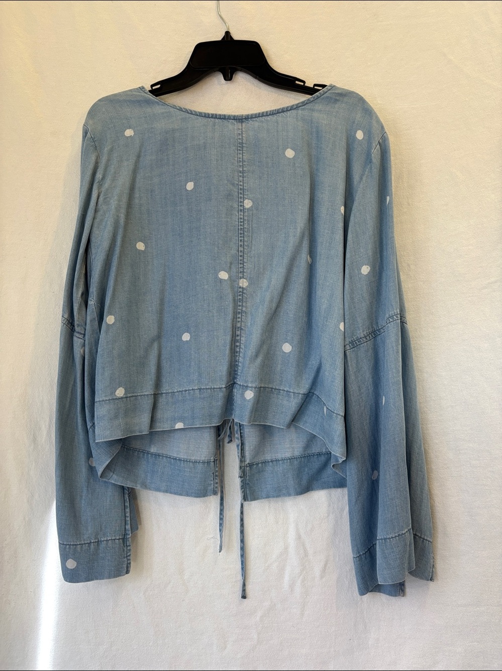 NWOT Cloth & Stone Long Sleeve Polka Dot Tie Back Top